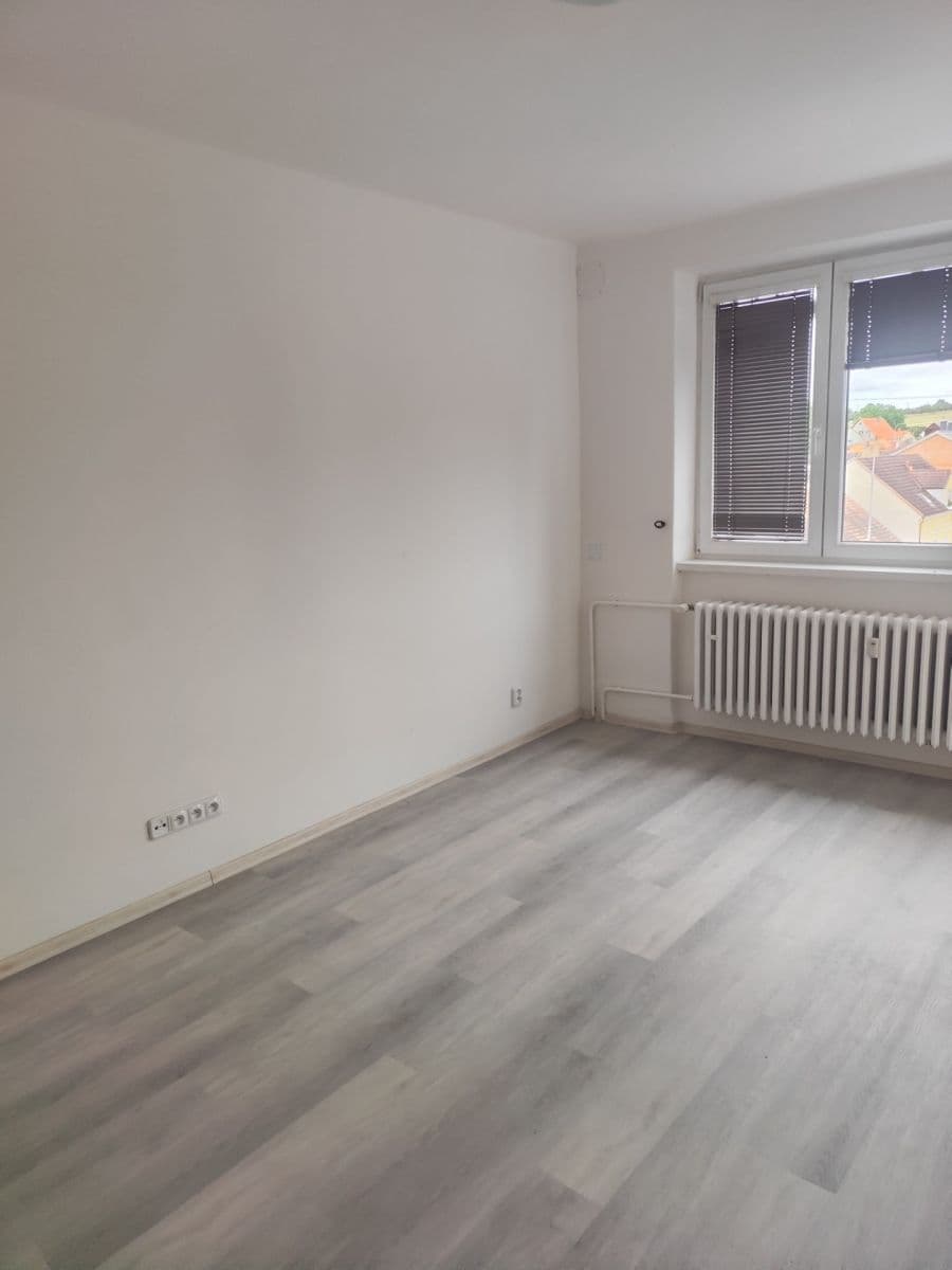 2 bedroom flat to rent, 60 m², Mírové náměstí, Dobříš, Středočeský Region 2 bedroom flat to rent, 60 m², Mírové náměstí, Dobříš, Středočeský Region