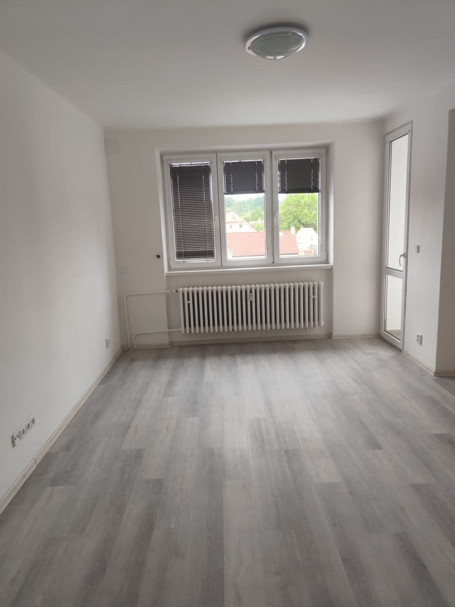 2 bedroom flat to rent, 60 m², Mírové náměstí, Dobříš, Středočeský Region 2 bedroom flat to rent, 60 m², Mírové náměstí, Dobříš, Středočeský Region