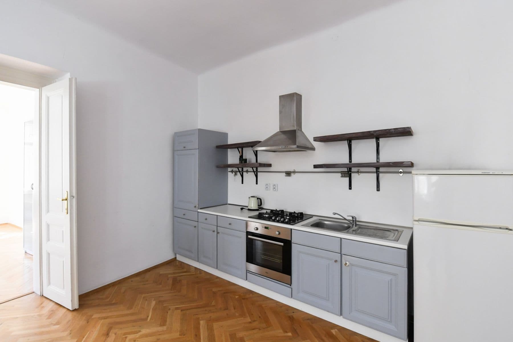 1 bedroom with open-plan kitchen flat to rent, 53 m², Slovinská, Prague, Prague 1 bedroom with open-plan kitchen flat to rent, 53 m², Slovinská, Prague, Prague