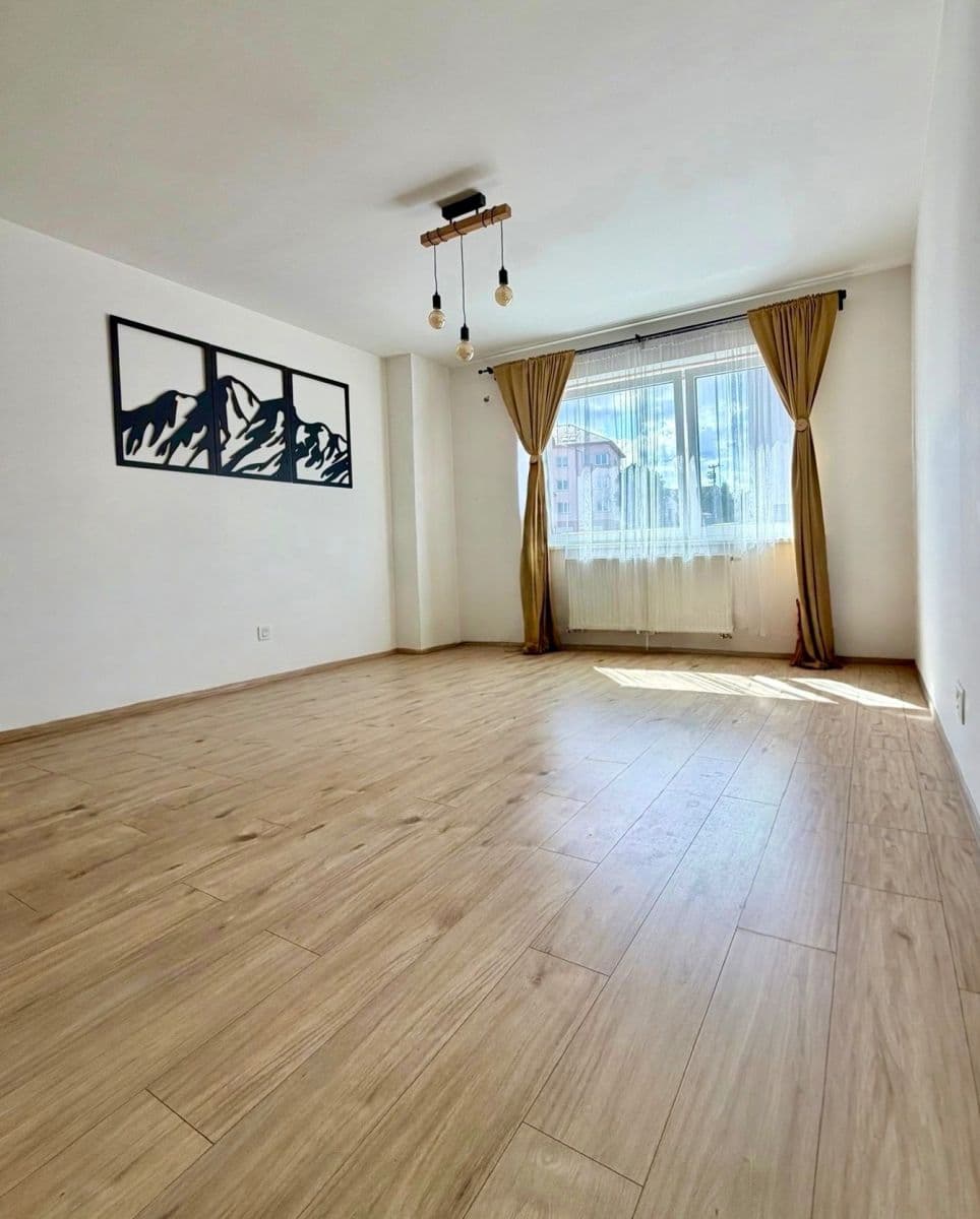 1 bedroom with open-plan kitchen flat to rent, 65 m², Maru Špačkové, Rakovník, Středočeský Region 1 bedroom with open-plan kitchen flat to rent, 65 m², Maru Špačkové, Rakovník, Středočeský Region
