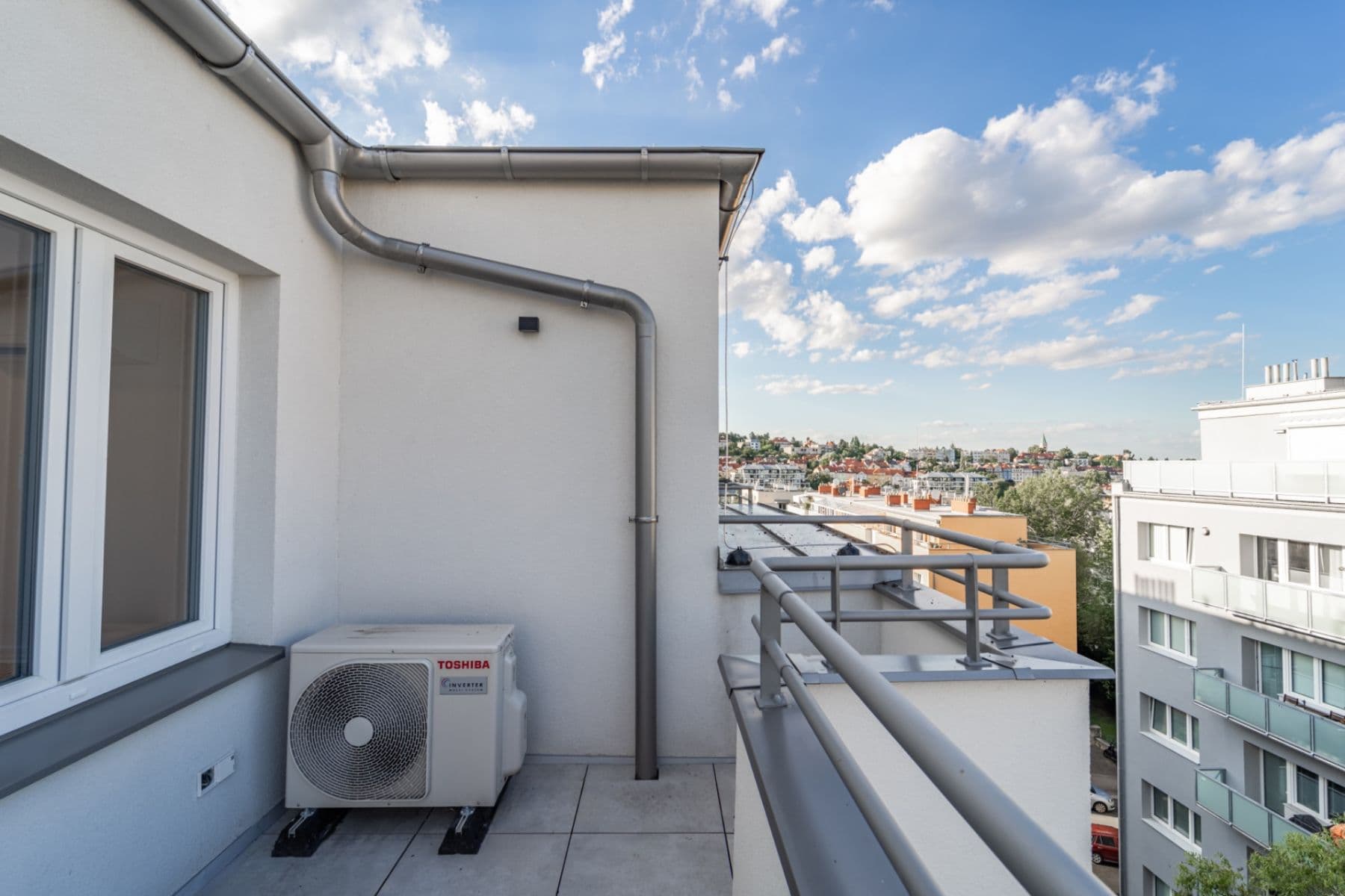 1 bedroom with open-plan kitchen flat to rent, 30 m², Pod Drinopolem, Prague, Prague 1 bedroom with open-plan kitchen flat to rent, 30 m², Pod Drinopolem, Prague, Prague