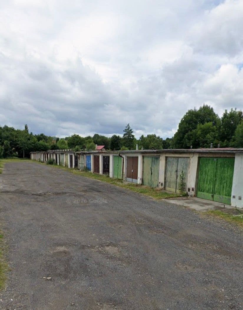 garage to rent, 20 m², Ostrov, Karlovarský Region garage to rent, 20 m², Ostrov, Karlovarský Region