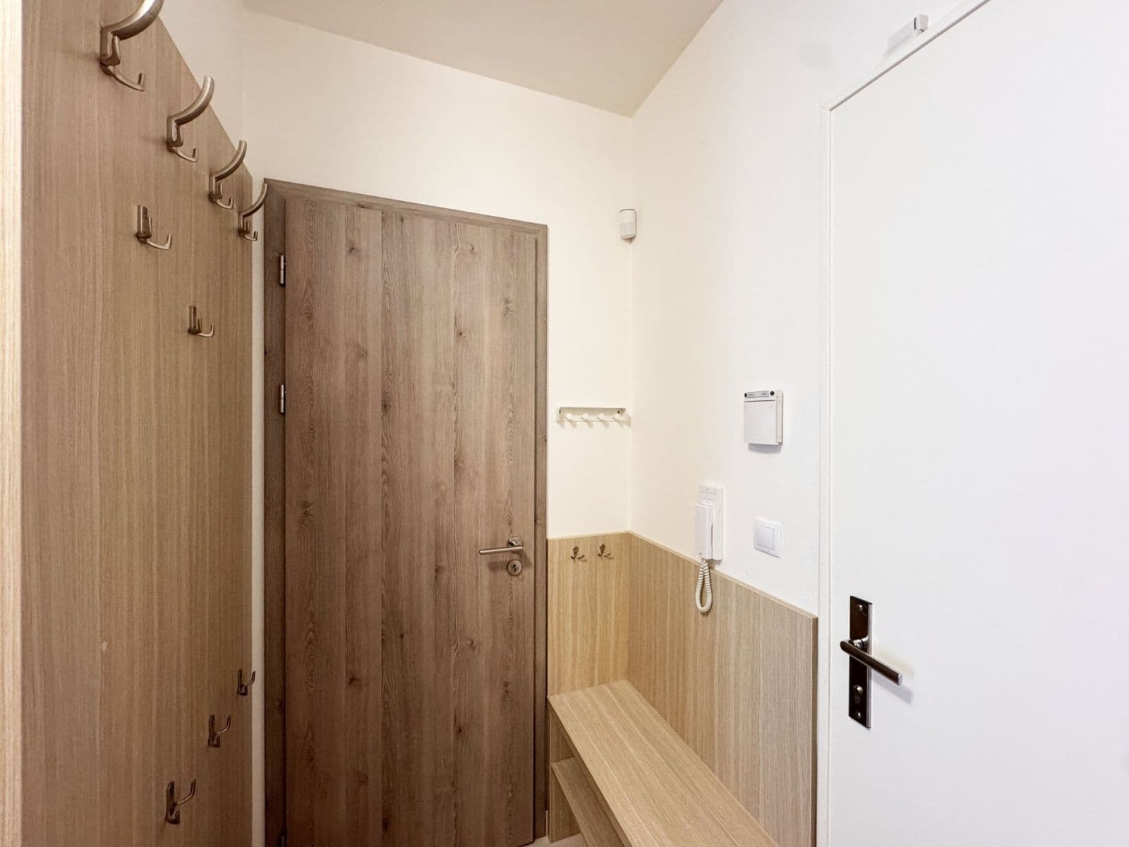 Studio flat to rent, 32 m², Toufarova, Prague, Prague Studio flat to rent, 32 m², Toufarova, Prague, Prague