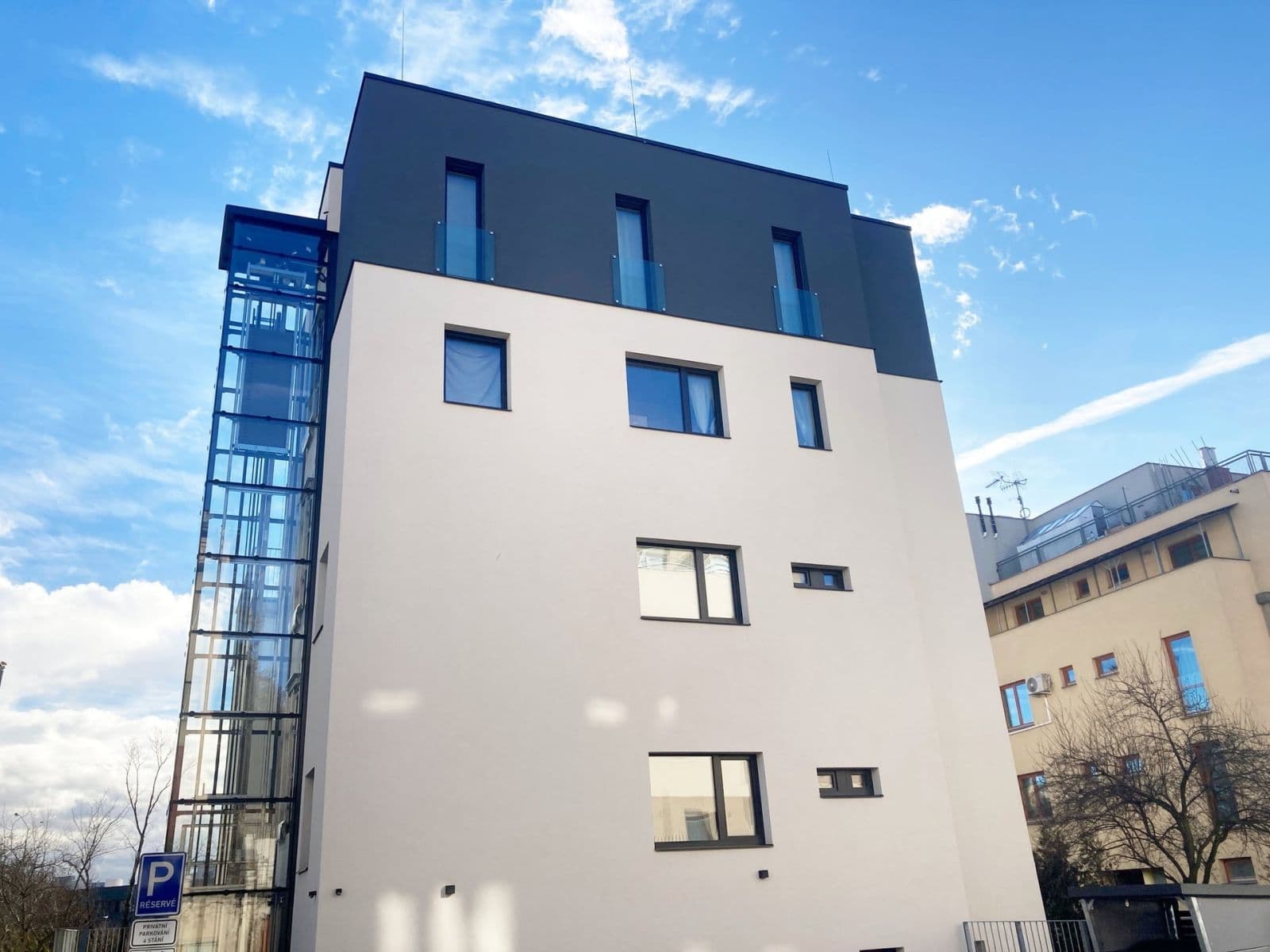 1 bedroom with open-plan kitchen flat to rent, 38 m², Nad Rokoskou, Prague, Prague 1 bedroom with open-plan kitchen flat to rent, 38 m², Nad Rokoskou, Prague, Prague