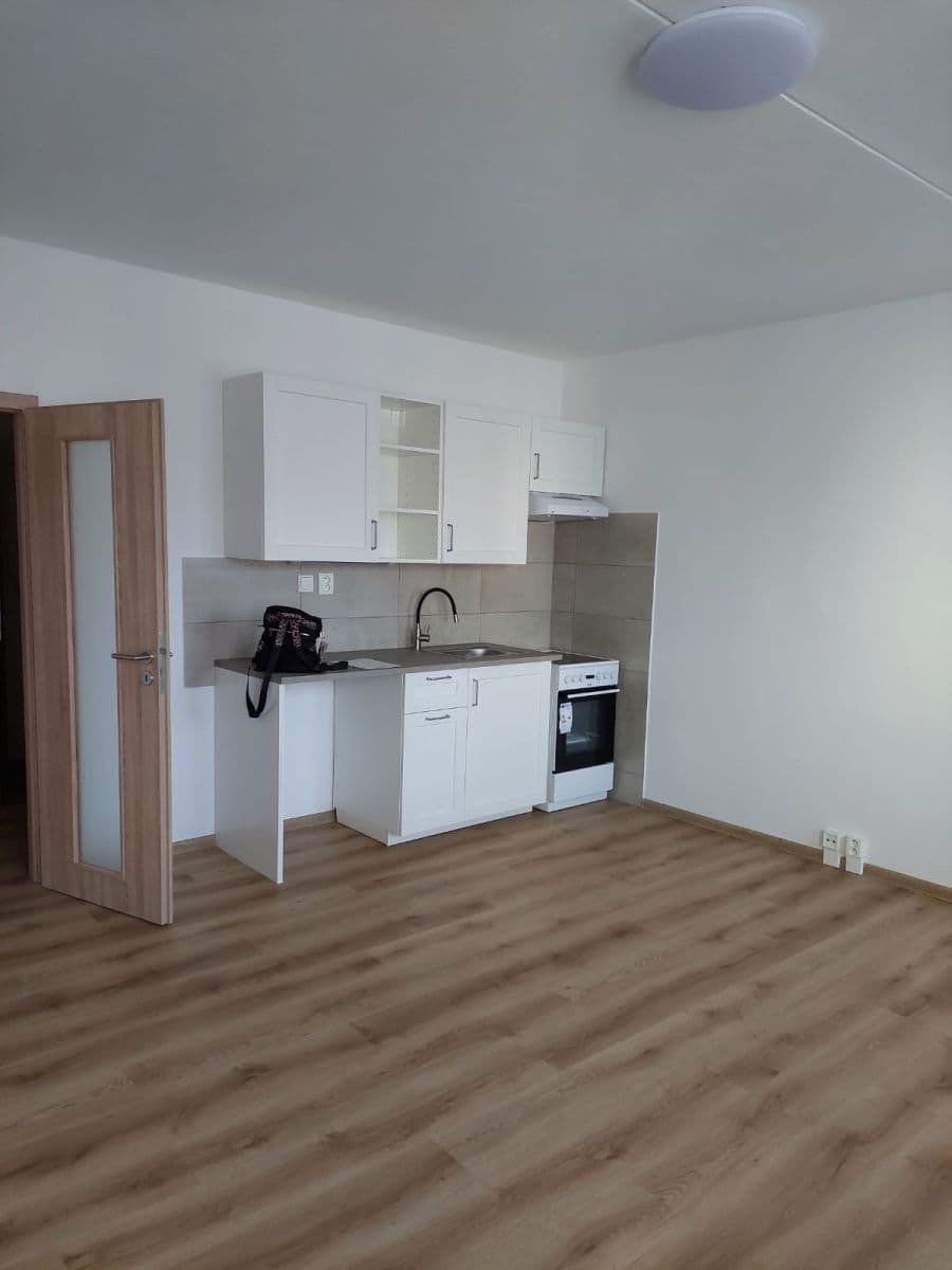 Studio flat to rent, 33 m², Trocnovská, Tachov, Plzeňský Region Studio flat to rent, 33 m², Trocnovská, Tachov, Plzeňský Region