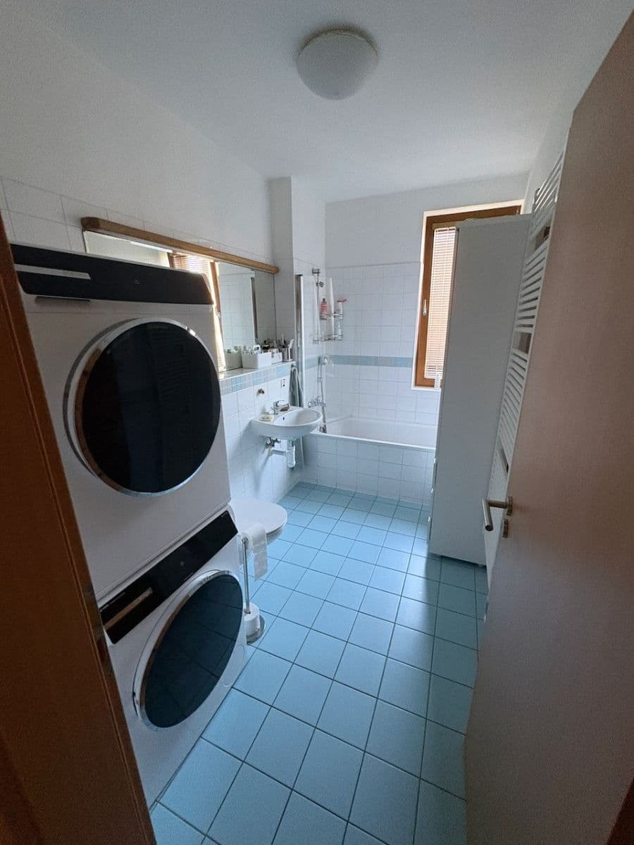 2 bedroom with open-plan kitchen flat to rent, 79 m², Nepelova, Prague, Prague 2 bedroom with open-plan kitchen flat to rent, 79 m², Nepelova, Prague, Prague
