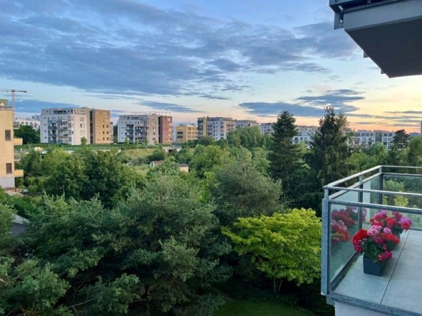 2 bedroom with open-plan kitchen flat to rent, 79 m², Nepelova, Prague, Prague 2 bedroom with open-plan kitchen flat to rent, 79 m², Nepelova, Prague, Prague