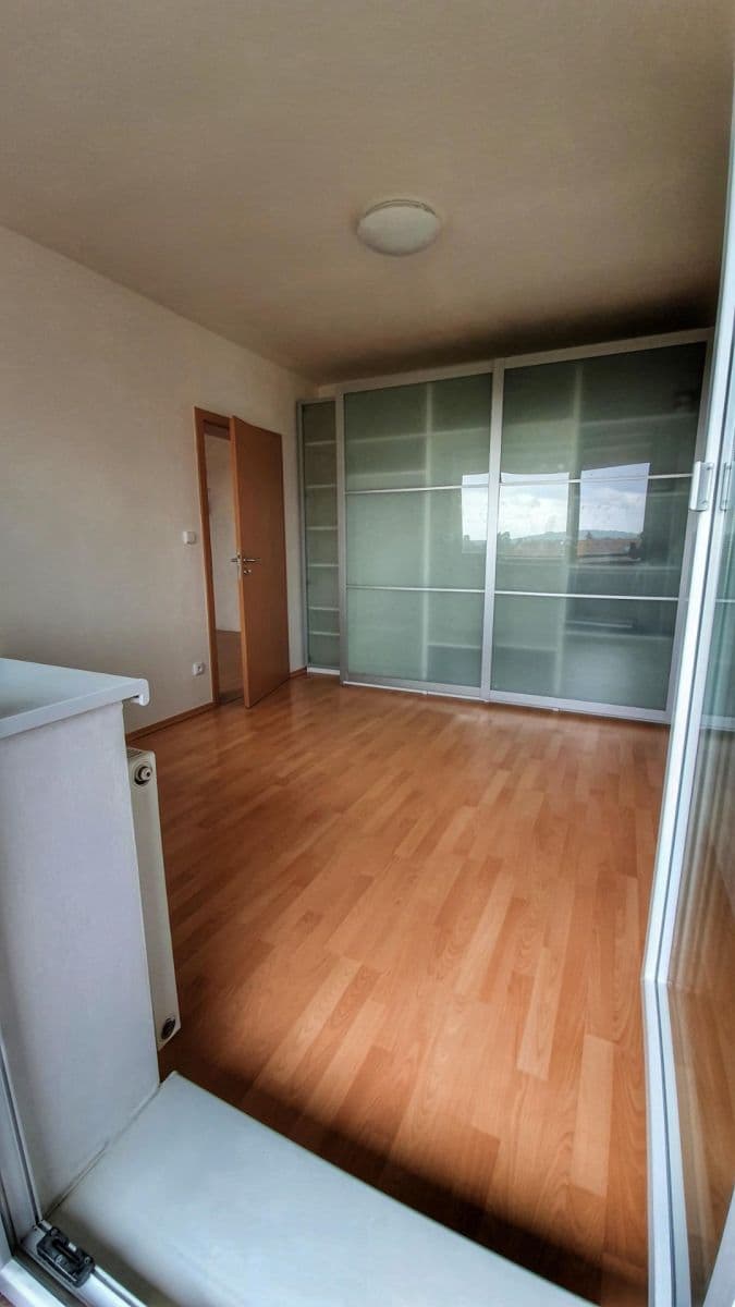 1 bedroom with open-plan kitchen flat to rent, 38 m², Donínská, Prague, Prague 1 bedroom with open-plan kitchen flat to rent, 38 m², Donínská, Prague, Prague