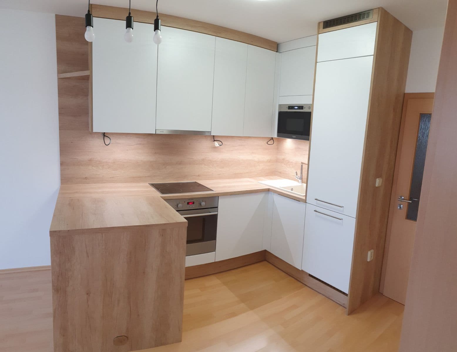 1 bedroom with open-plan kitchen flat to rent, 38 m², Donínská, Prague, Prague 1 bedroom with open-plan kitchen flat to rent, 38 m², Donínská, Prague, Prague