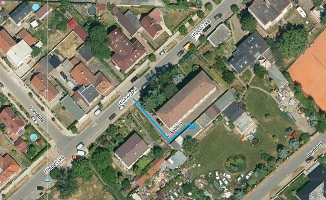 garage to rent, 20 m², Buštěhrad, Středočeský Region garage to rent, 20 m², Buštěhrad, Středočeský Region