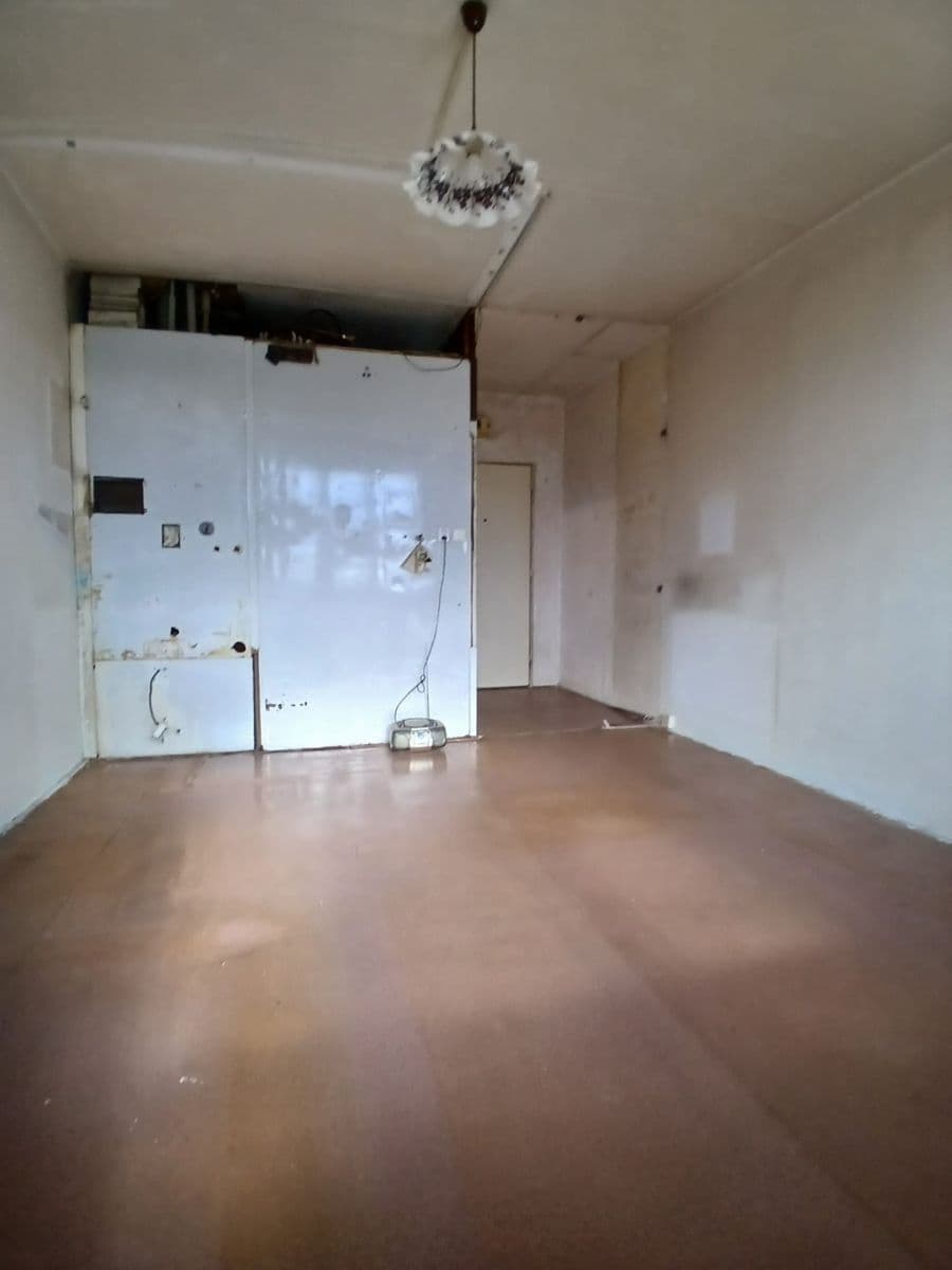 Small studio flat for sale, 20 m², U Porcelánky, Chodov, Karlovarský Region Small studio flat for sale, 20 m², U Porcelánky, Chodov, Karlovarský Region