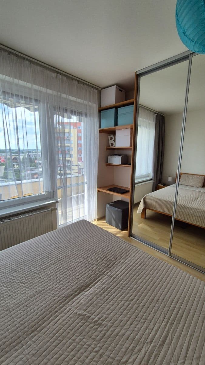 2 bedroom with open-plan kitchen flat to rent, 60 m², Pavla Beneše, Prague, Prague 2 bedroom with open-plan kitchen flat to rent, 60 m², Pavla Beneše, Prague, Prague