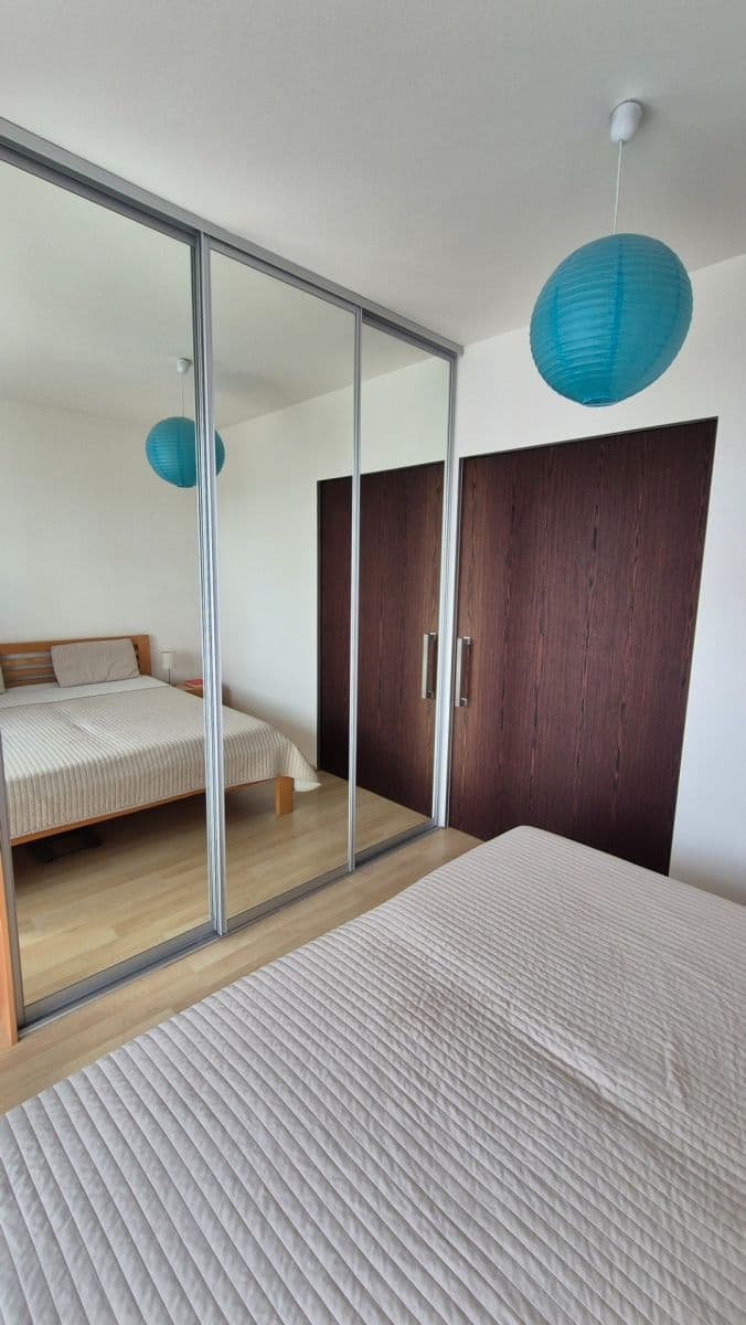 2 bedroom with open-plan kitchen flat to rent, 60 m², Pavla Beneše, Prague, Prague 2 bedroom with open-plan kitchen flat to rent, 60 m², Pavla Beneše, Prague, Prague