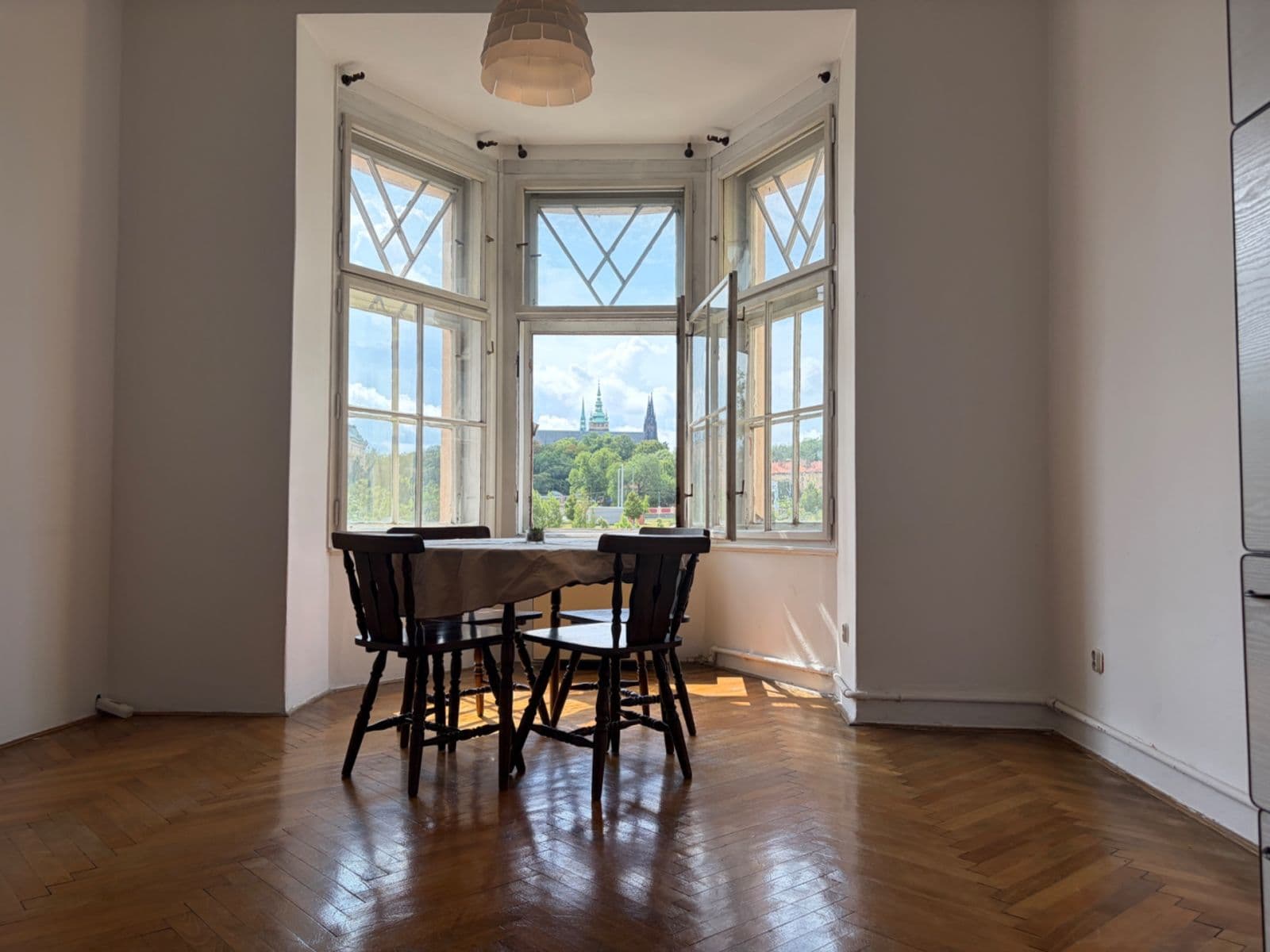 3 bedroom with open-plan kitchen flat for sale, 110 m², Václavkova, Prague, Prague 3 bedroom with open-plan kitchen flat for sale, 110 m², Václavkova, Prague, Prague