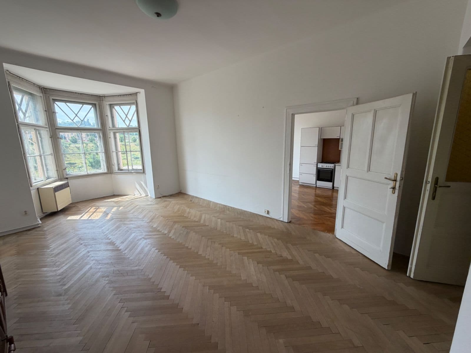 3 bedroom with open-plan kitchen flat for sale, 110 m², Václavkova, Prague, Prague 3 bedroom with open-plan kitchen flat for sale, 110 m², Václavkova, Prague, Prague