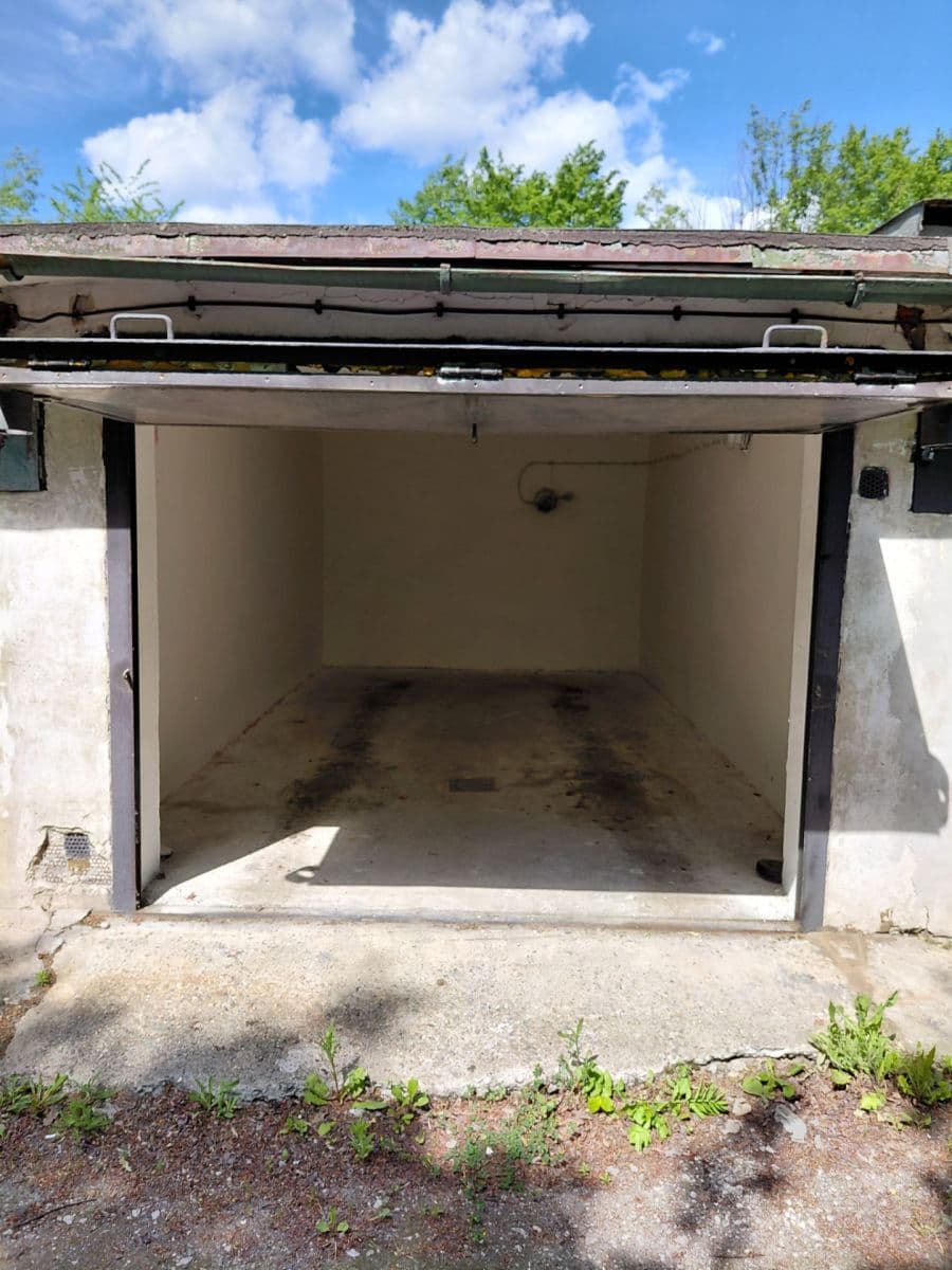 garage to rent, 20 m², Jarošova, Havířov, Moravskoslezský Region garage to rent, 20 m², Jarošova, Havířov, Moravskoslezský Region