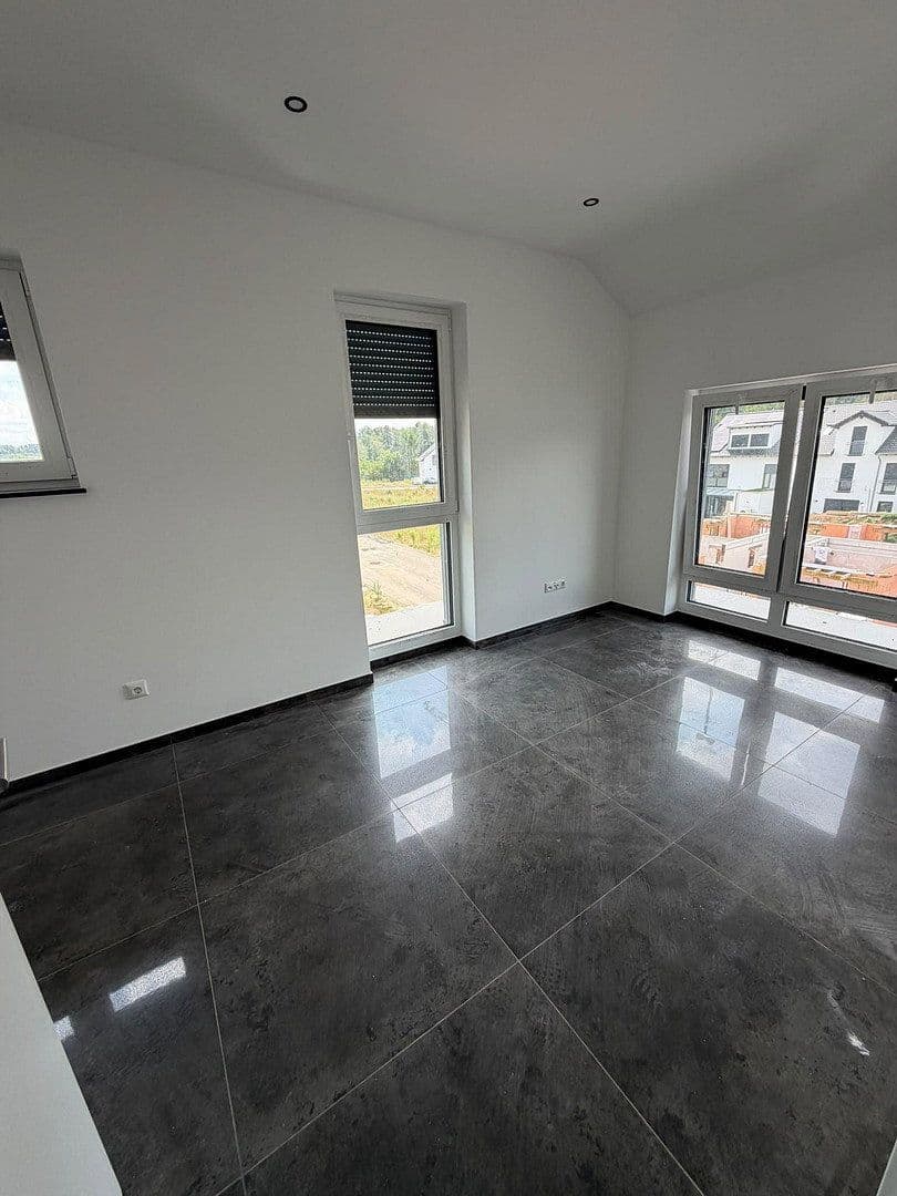 4 bedroom flat to rent, 105 m², Rodenbach, Hesse 4 bedroom flat to rent, 105 m², Rodenbach, Hesse