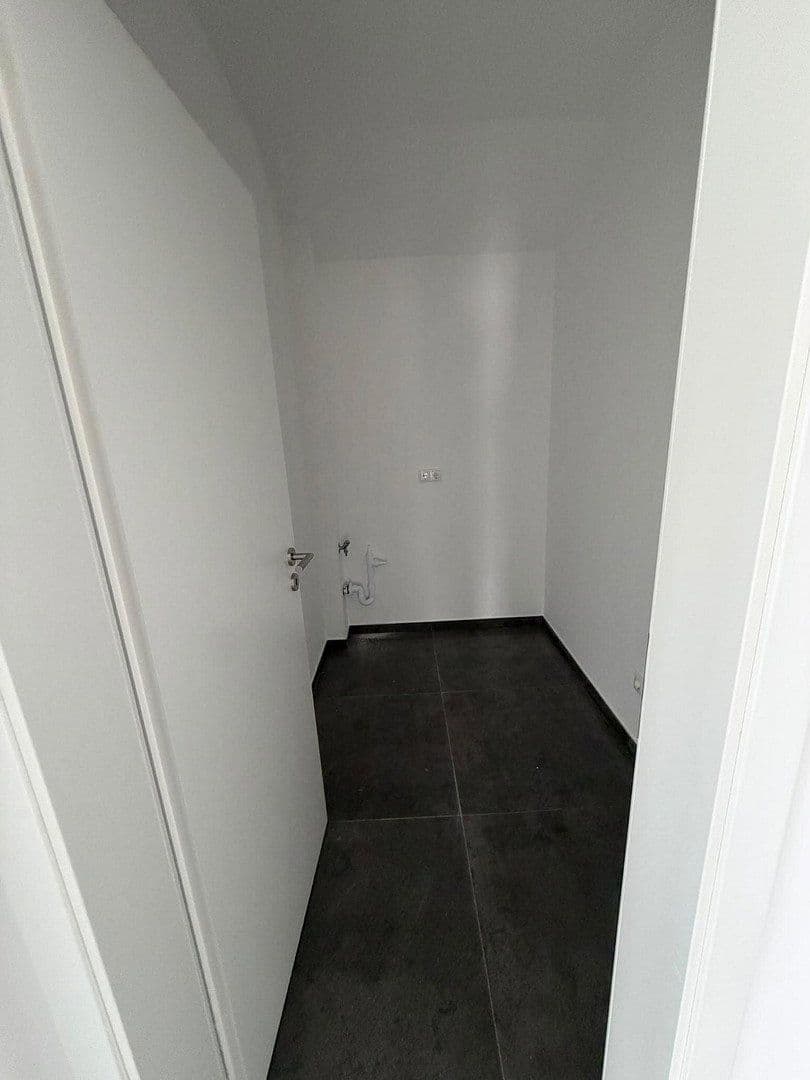 4 bedroom flat to rent, 105 m², Rodenbach, Hesse 4 bedroom flat to rent, 105 m², Rodenbach, Hesse