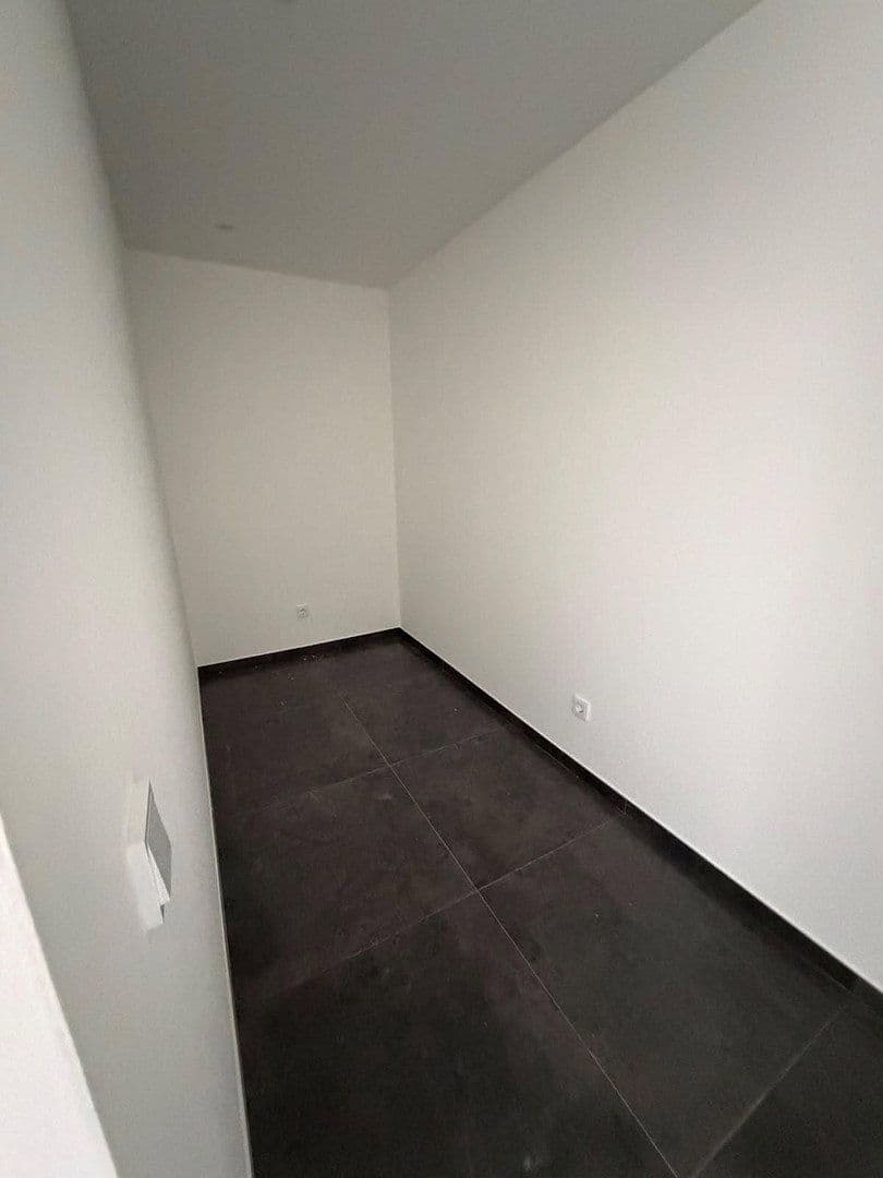 5 bedroom flat to rent, 142 m², Rodenbach, Hesse 5 bedroom flat to rent, 142 m², Rodenbach, Hesse