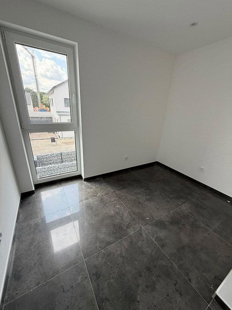 5 bedroom flat to rent, 142 m², Rodenbach, Hesse 5 bedroom flat to rent, 142 m², Rodenbach, Hesse