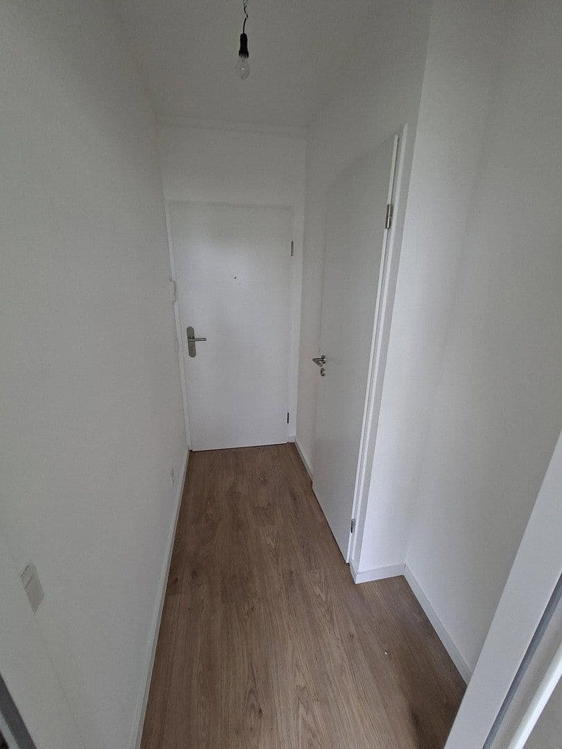 1 bedroom flat to rent, 30 m², Hauptstr. 48, Solingen, North Rhine-Westphalia 1 bedroom flat to rent, 30 m², Hauptstr. 48, Solingen, North Rhine-Westphalia
