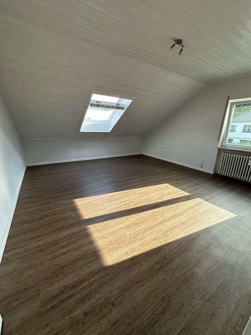 1 bedroom with open-plan kitchen flat to rent, 72 m², Im kleinen Weinberg, Ortenberg, Hesse 1 bedroom with open-plan kitchen flat to rent, 72 m², Im kleinen Weinberg, Ortenberg, Hesse