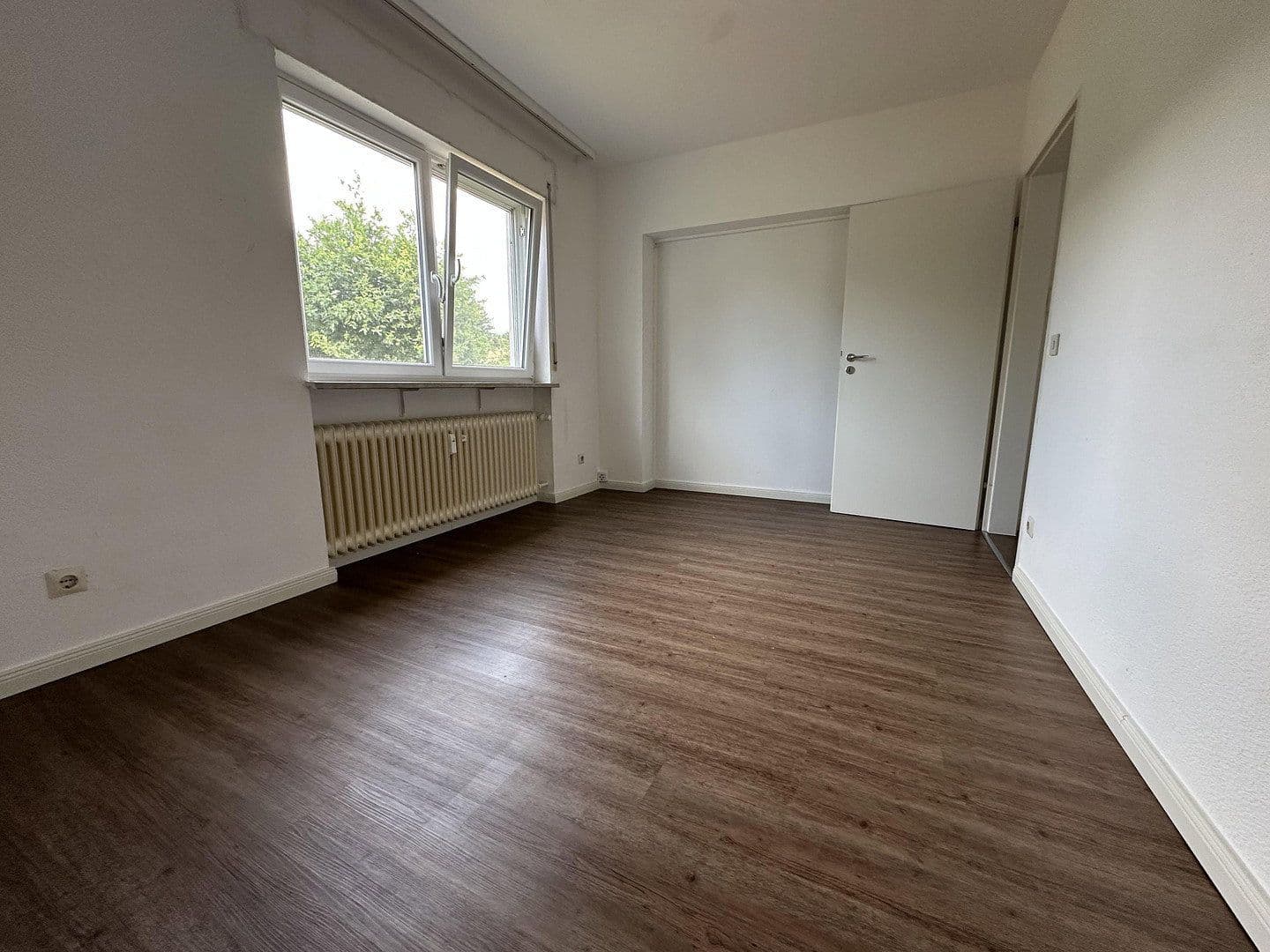 1 bedroom with open-plan kitchen flat to rent, 72 m², Im kleinen Weinberg, Ortenberg, Hesse 1 bedroom with open-plan kitchen flat to rent, 72 m², Im kleinen Weinberg, Ortenberg, Hesse