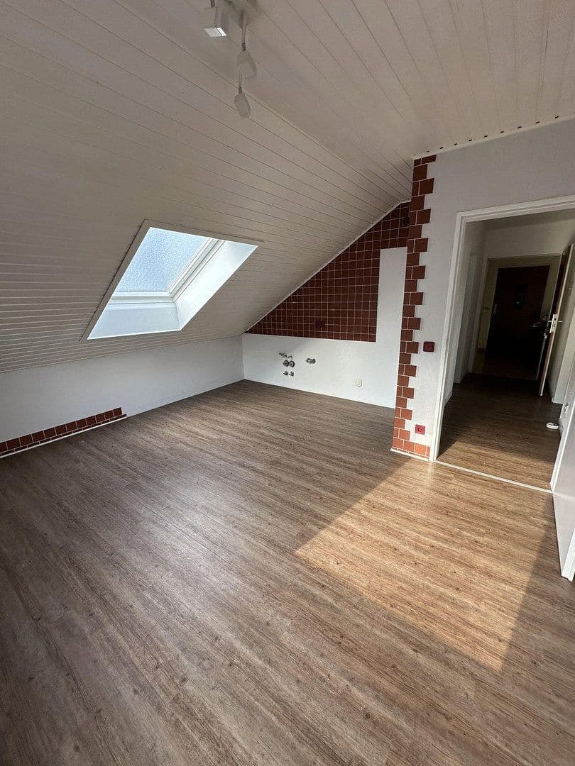 1 bedroom with open-plan kitchen flat to rent, 72 m², Im kleinen Weinberg, Ortenberg, Hesse 1 bedroom with open-plan kitchen flat to rent, 72 m², Im kleinen Weinberg, Ortenberg, Hesse