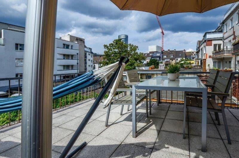 1 bedroom with open-plan kitchen flat to rent, 64 m², Neuhöffer Straße 11, Köln-Deutz, North Rhine-Westphalia 1 bedroom with open-plan kitchen flat to rent, 64 m², Neuhöffer Straße 11, Köln-Deutz, North Rhine-Westphalia
