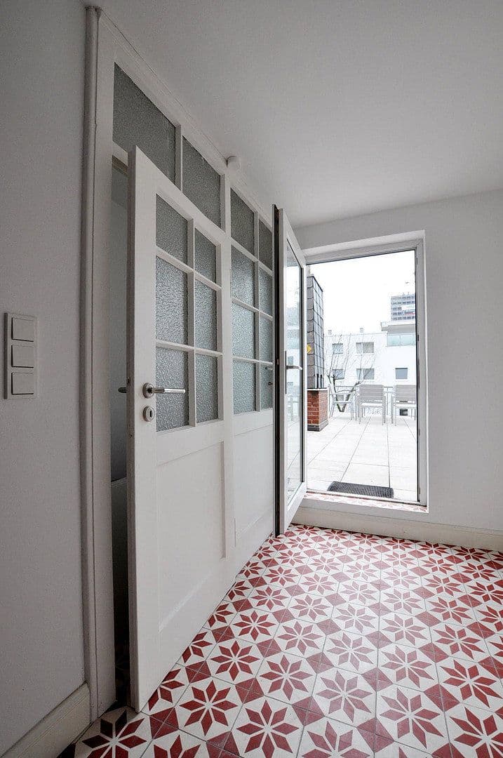 1 bedroom with open-plan kitchen flat to rent, 64 m², Neuhöffer Straße 11, Köln-Deutz, North Rhine-Westphalia 1 bedroom with open-plan kitchen flat to rent, 64 m², Neuhöffer Straße 11, Köln-Deutz, North Rhine-Westphalia