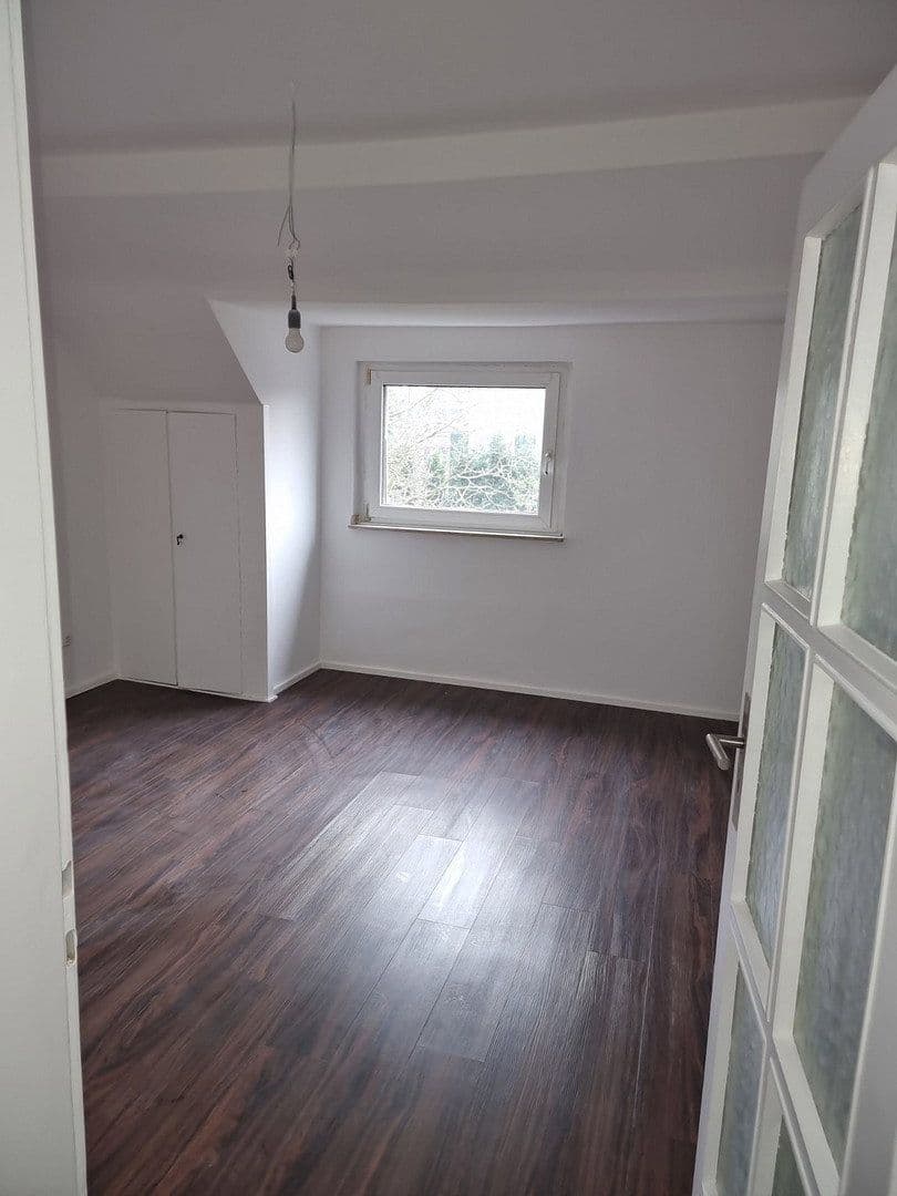 3 bedroom with open-plan kitchen flat to rent, 85 m², Holteistraße 74, Duisburg, North Rhine-Westphalia 3 bedroom with open-plan kitchen flat to rent, 85 m², Holteistraße 74, Duisburg, North Rhine-Westphalia
