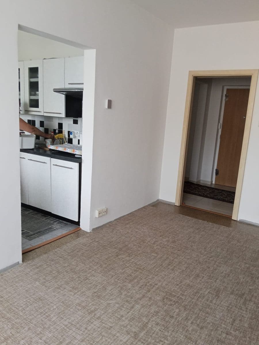 3 bedroom flat to rent, 73 m², Jiřího z Poděbrad, Sokolov, Karlovarský Region 3 bedroom flat to rent, 73 m², Jiřího z Poděbrad, Sokolov, Karlovarský Region