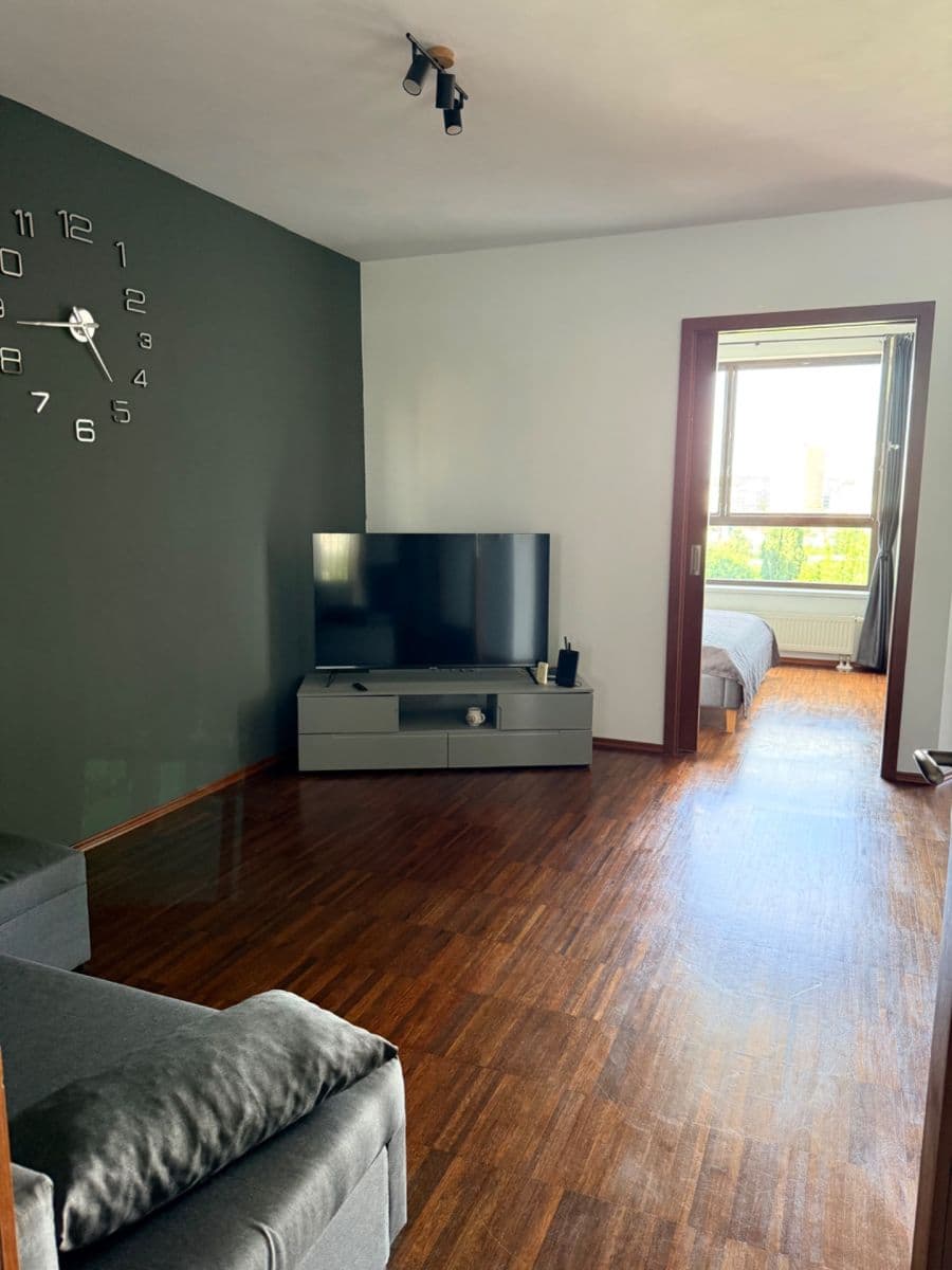 1 bedroom with open-plan kitchen flat for sale, 59 m², Jeremiášova, Prague, Prague 1 bedroom with open-plan kitchen flat for sale, 59 m², Jeremiášova, Prague, Prague