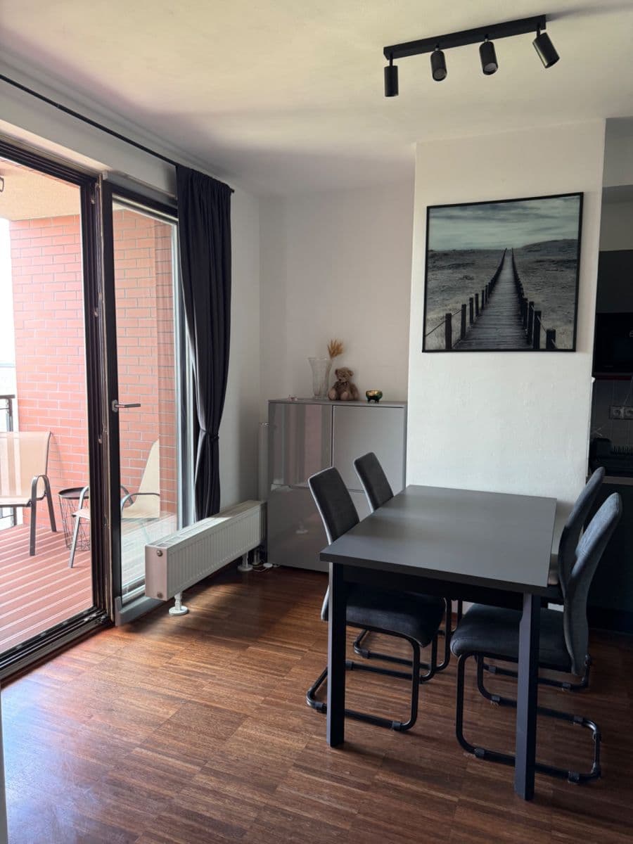 1 bedroom with open-plan kitchen flat for sale, 59 m², Jeremiášova, Prague, Prague 1 bedroom with open-plan kitchen flat for sale, 59 m², Jeremiášova, Prague, Prague