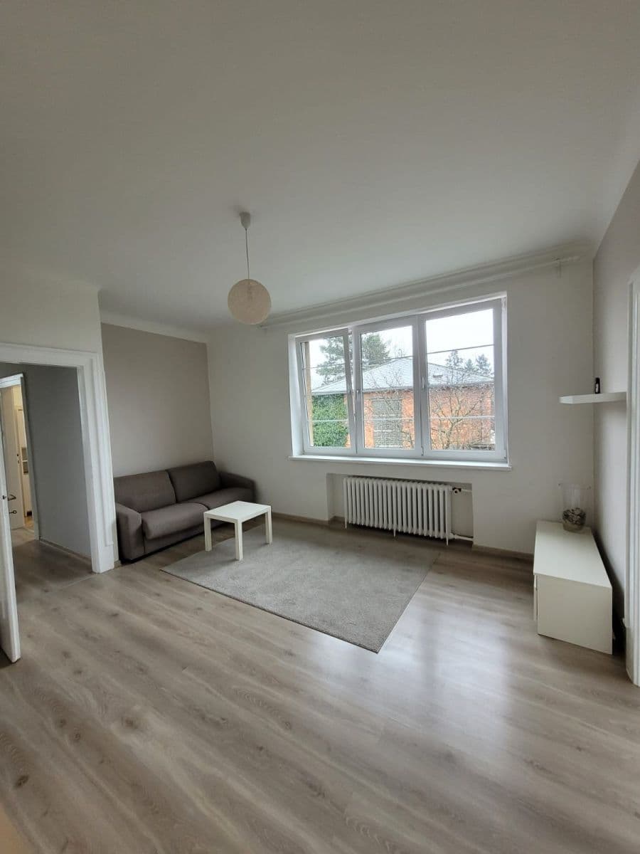 2 bedroom flat to rent, 68 m², Pod Rovinou, Prague, Prague 2 bedroom flat to rent, 68 m², Pod Rovinou, Prague, Prague