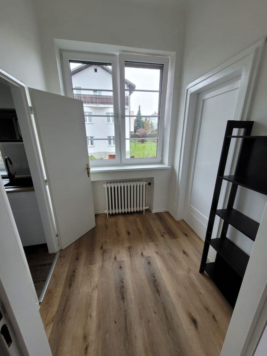 2 bedroom flat to rent, 68 m², Pod Rovinou, Prague, Prague 2 bedroom flat to rent, 68 m², Pod Rovinou, Prague, Prague