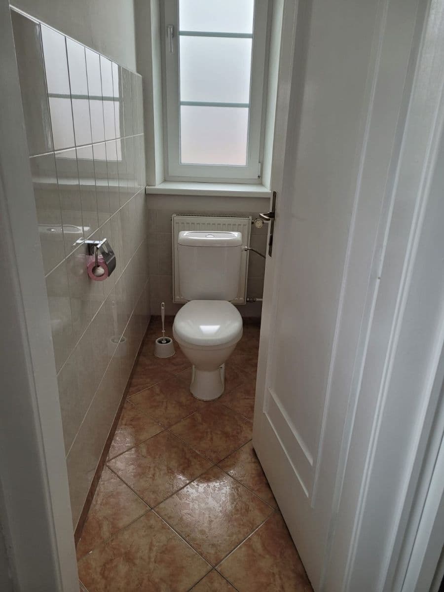 2 bedroom flat to rent, 68 m², Pod Rovinou, Prague, Prague 2 bedroom flat to rent, 68 m², Pod Rovinou, Prague, Prague