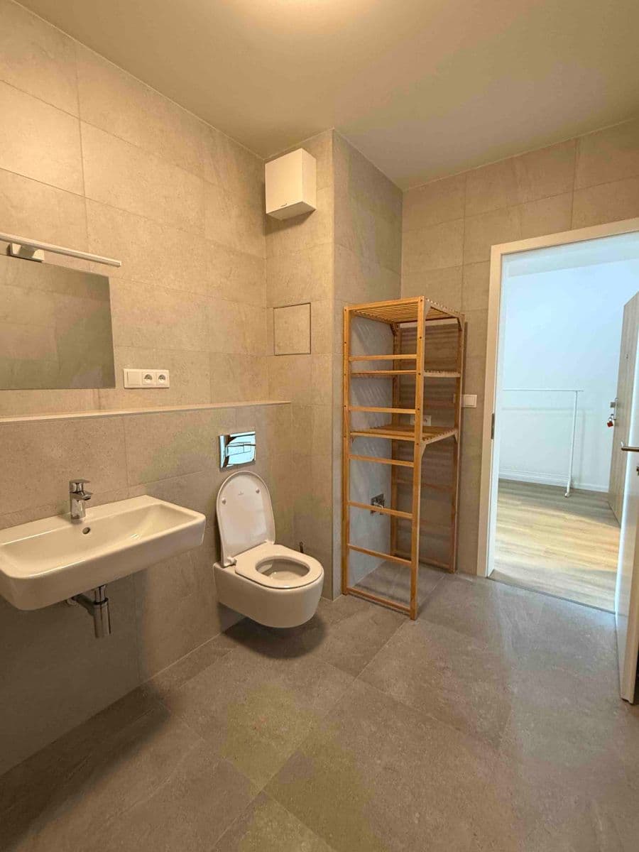 Studio flat to rent, 37 m², Divíškové, Prague, Prague Studio flat to rent, 37 m², Divíškové, Prague, Prague