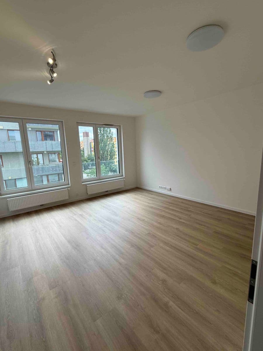 Studio flat to rent, 37 m², Divíškové, Prague, Prague Studio flat to rent, 37 m², Divíškové, Prague, Prague