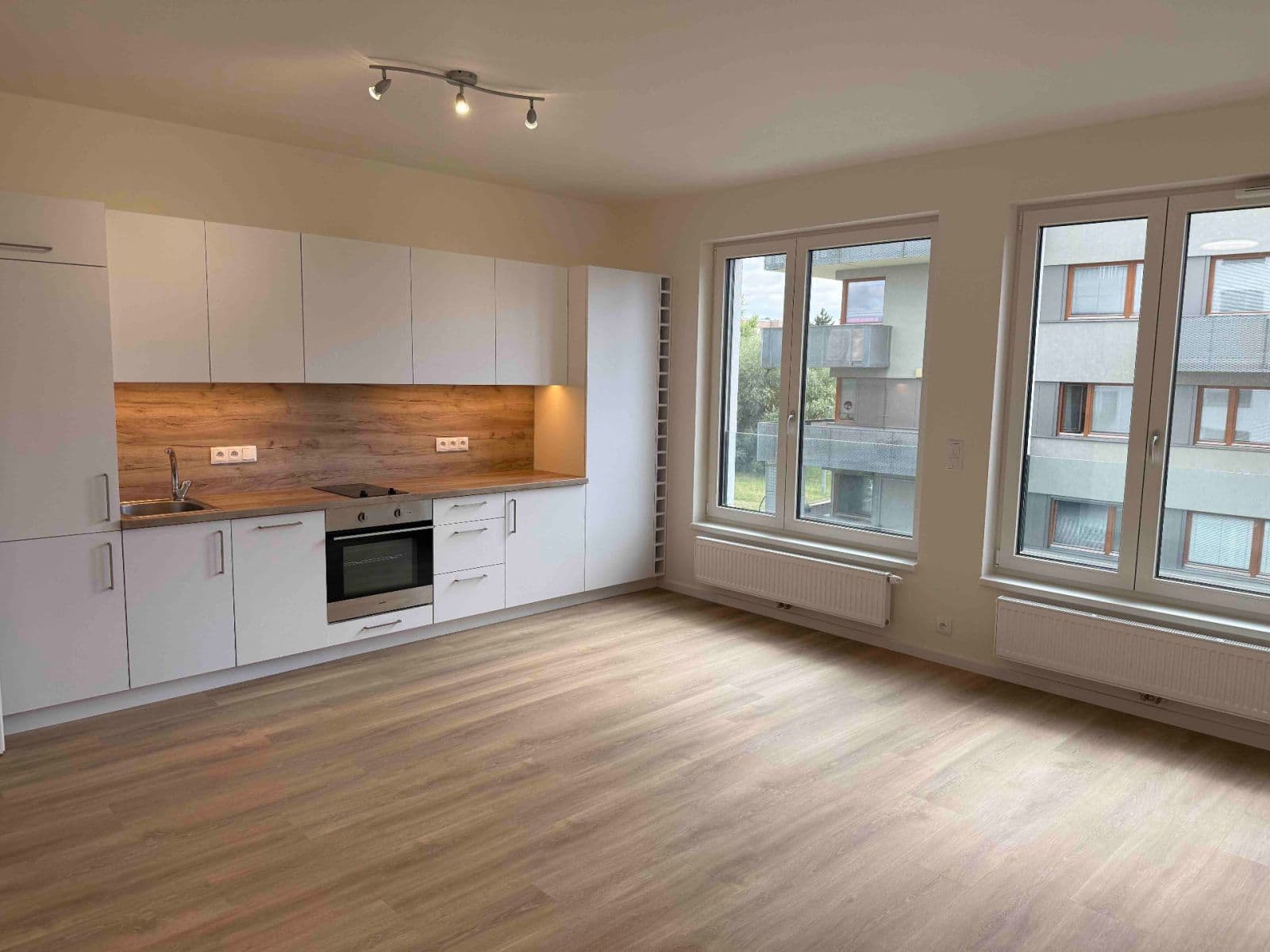 Studio flat to rent, 37 m², Divíškové, Prague, Prague Studio flat to rent, 37 m², Divíškové, Prague, Prague