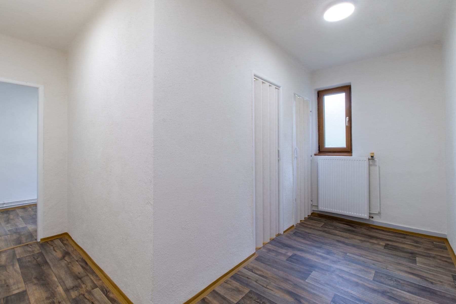 2 bedroom flat to rent, 81 m², Květnová, Odolena Voda, Středočeský Region 2 bedroom flat to rent, 81 m², Květnová, Odolena Voda, Středočeský Region