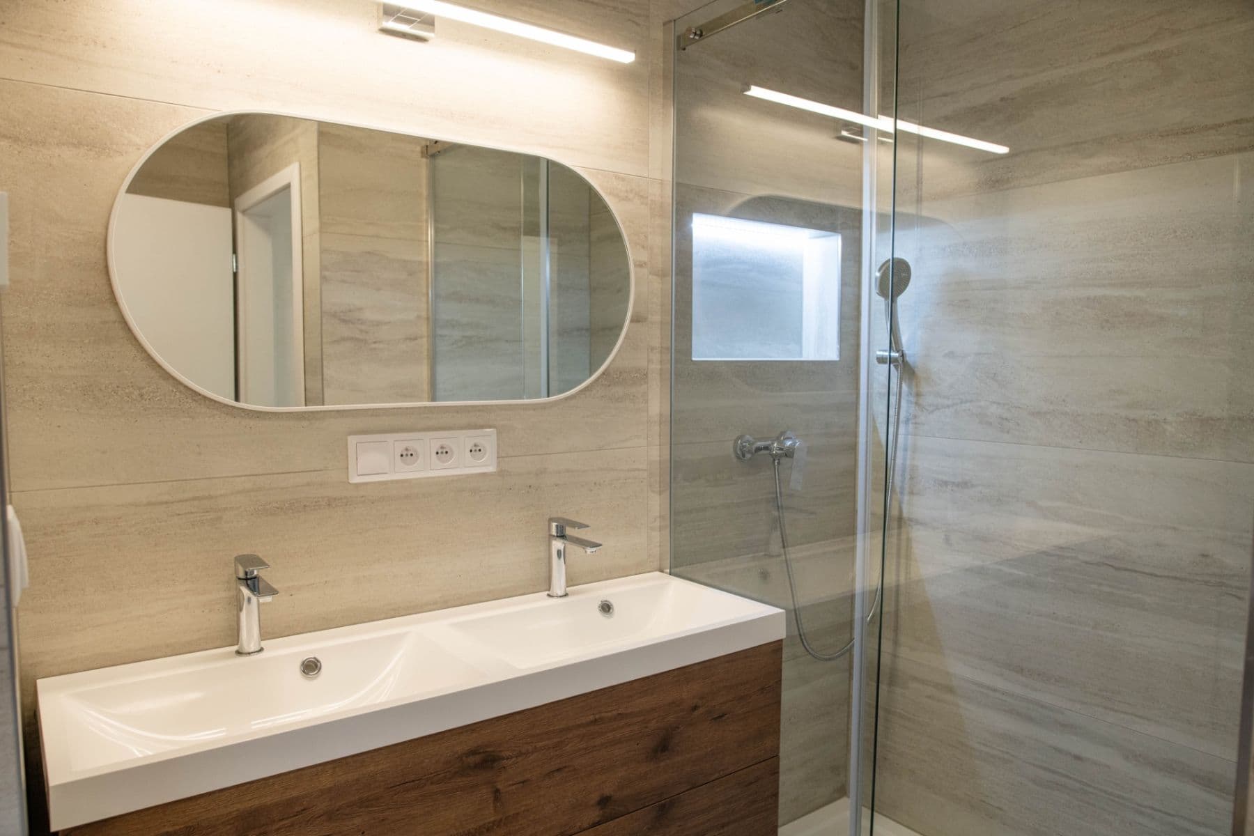 2 bedroom with open-plan kitchen flat for sale, 85 m², Doležalova, Prague, Prague 2 bedroom with open-plan kitchen flat for sale, 85 m², Doležalova, Prague, Prague
