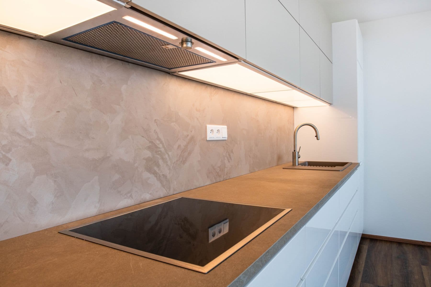 2 bedroom with open-plan kitchen flat for sale, 85 m², Doležalova, Prague, Prague 2 bedroom with open-plan kitchen flat for sale, 85 m², Doležalova, Prague, Prague