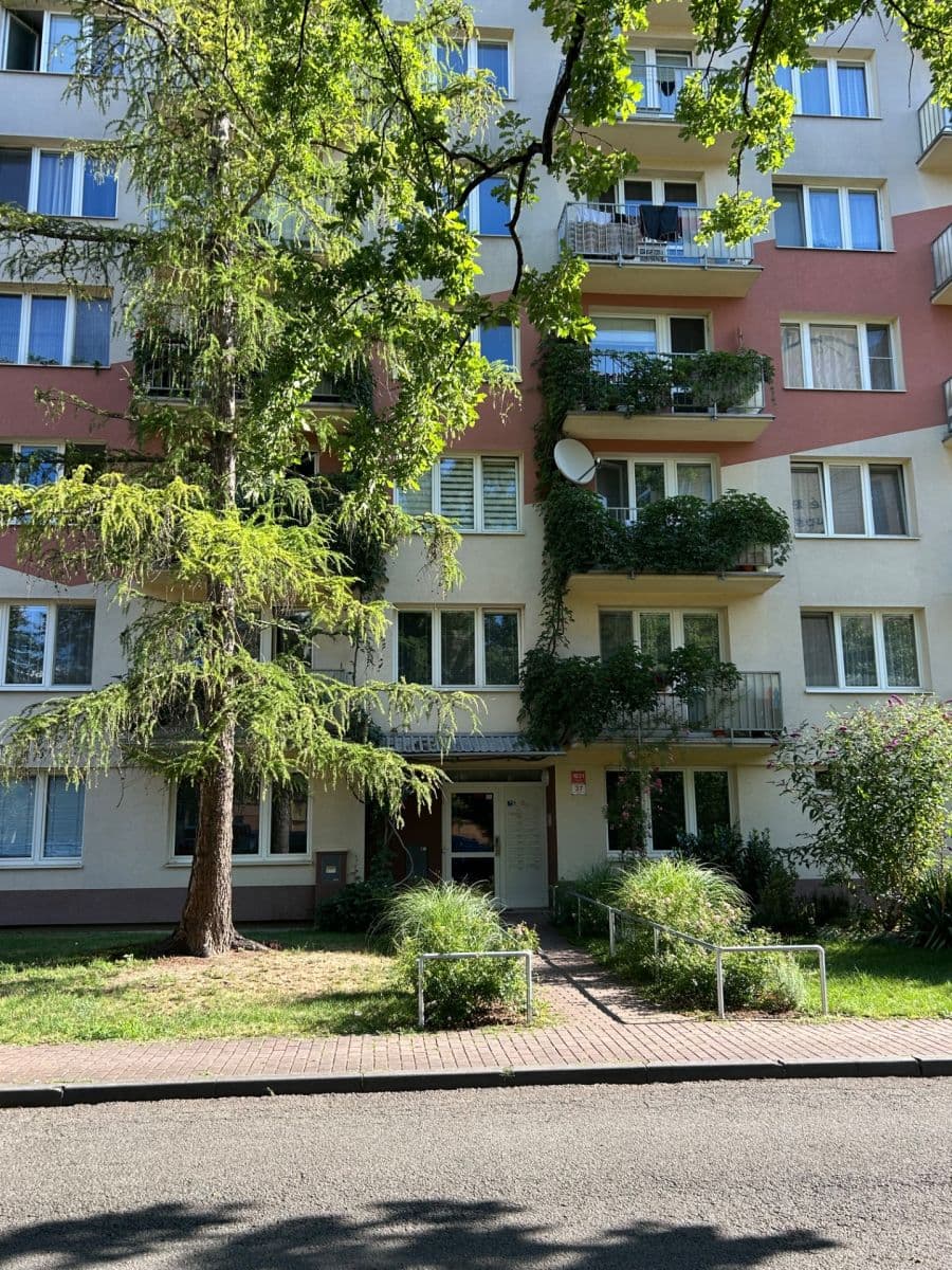 Small studio flat for sale, 20 m², Puklicova, České Budějovice, Jihočeský Region Small studio flat for sale, 20 m², Puklicova, České Budějovice, Jihočeský Region