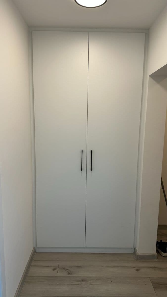 1 bedroom with open-plan kitchen flat to rent, 42 m², Ciolkovského, Prague, Prague 1 bedroom with open-plan kitchen flat to rent, 42 m², Ciolkovského, Prague, Prague