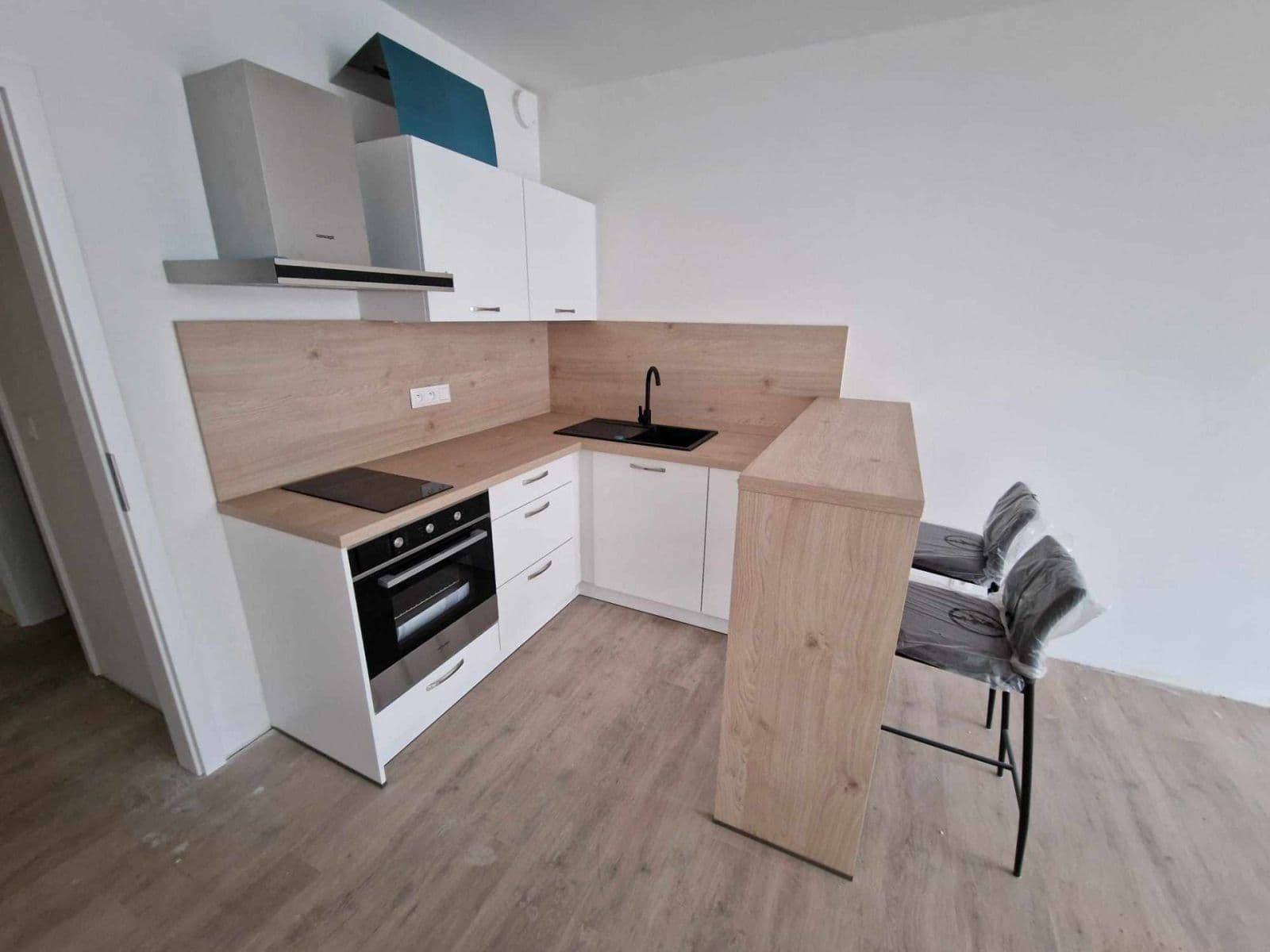 Studio flat to rent, 35 m², Aloise Rašína, Olomouc, Olomoucký Region Studio flat to rent, 35 m², Aloise Rašína, Olomouc, Olomoucký Region