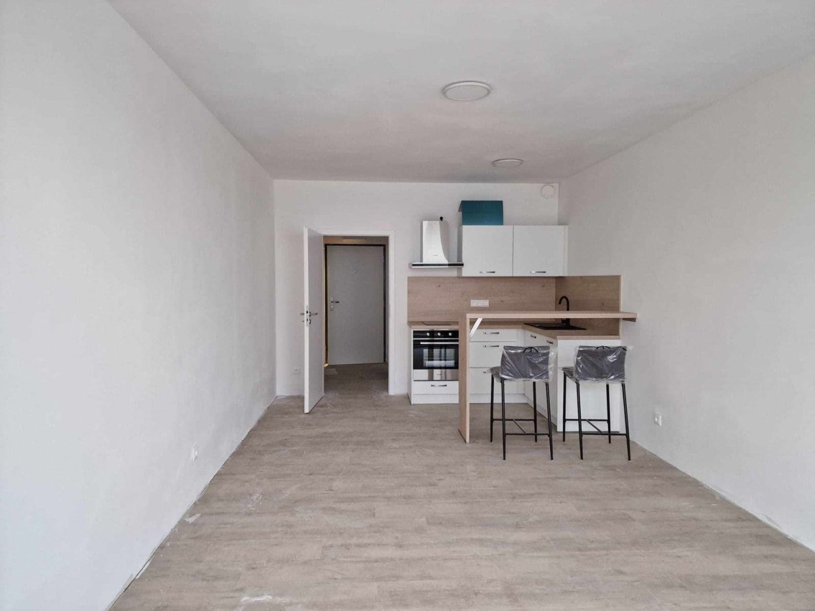 Studio flat to rent, 35 m², Aloise Rašína, Olomouc, Olomoucký Region Studio flat to rent, 35 m², Aloise Rašína, Olomouc, Olomoucký Region