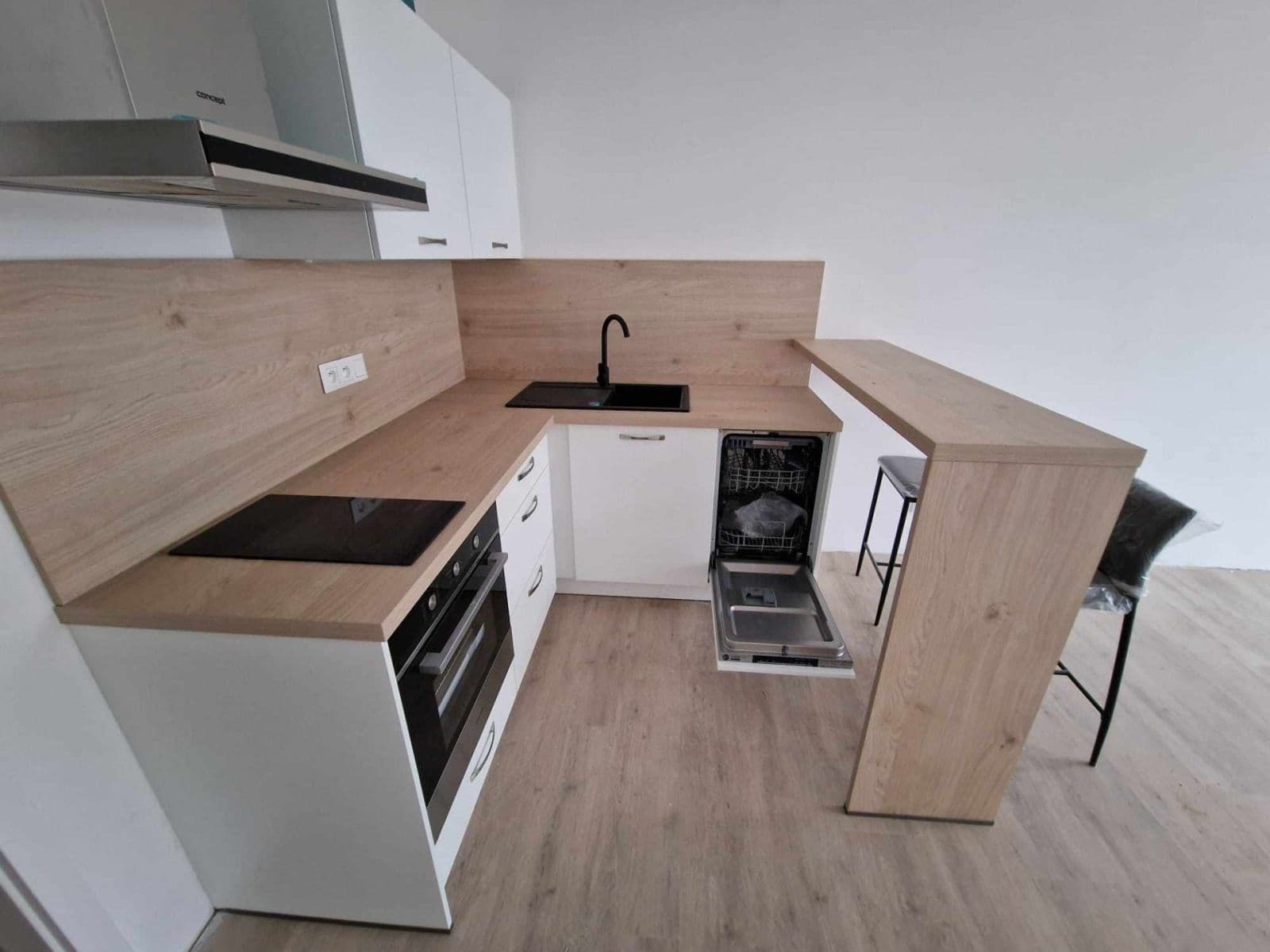 Studio flat to rent, 35 m², Aloise Rašína, Olomouc, Olomoucký Region Studio flat to rent, 35 m², Aloise Rašína, Olomouc, Olomoucký Region