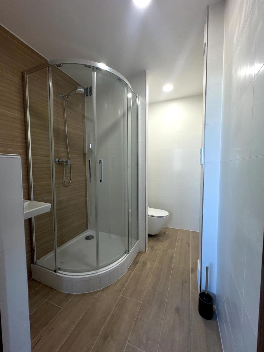 3 bedroom flat to rent, 72 m², Vavřenova, Prague, Prague 3 bedroom flat to rent, 72 m², Vavřenova, Prague, Prague