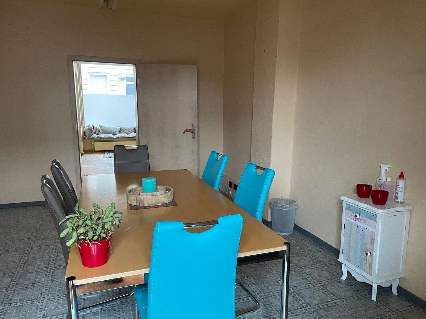office to rent, 95 m², Oberhausen, North Rhine-Westphalia office to rent, 95 m², Oberhausen, North Rhine-Westphalia